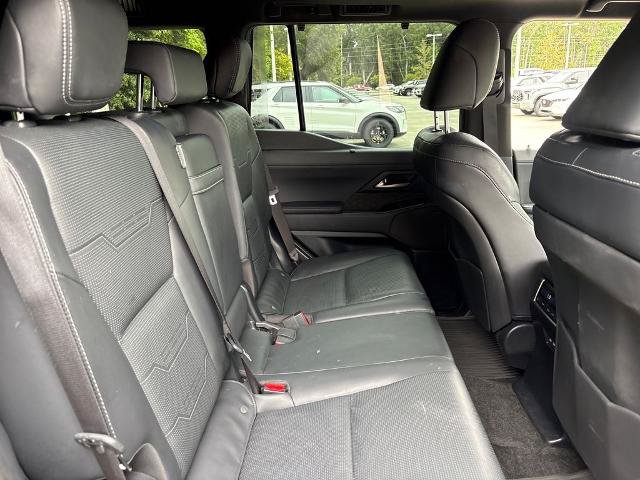 Used 2024 Lexus GX 550 w/ Accessory Package (Z1) AWD/4WD image 30