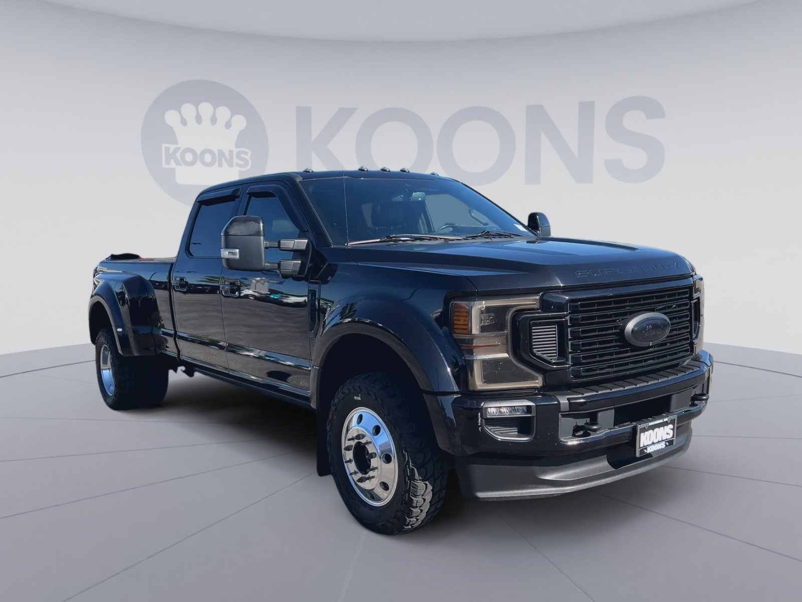 Certified 2020 Ford F450 Platinum w/ FX4 Off-Road Package AWD/4WD image 4