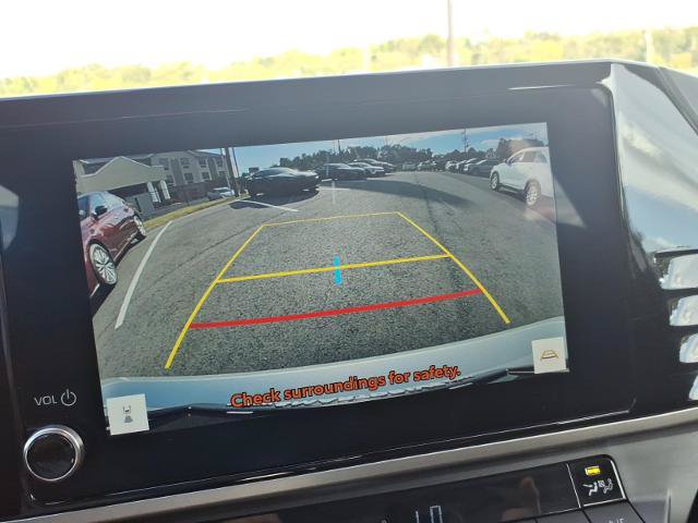 Used 2025 Toyota Camry LE FWD image 19