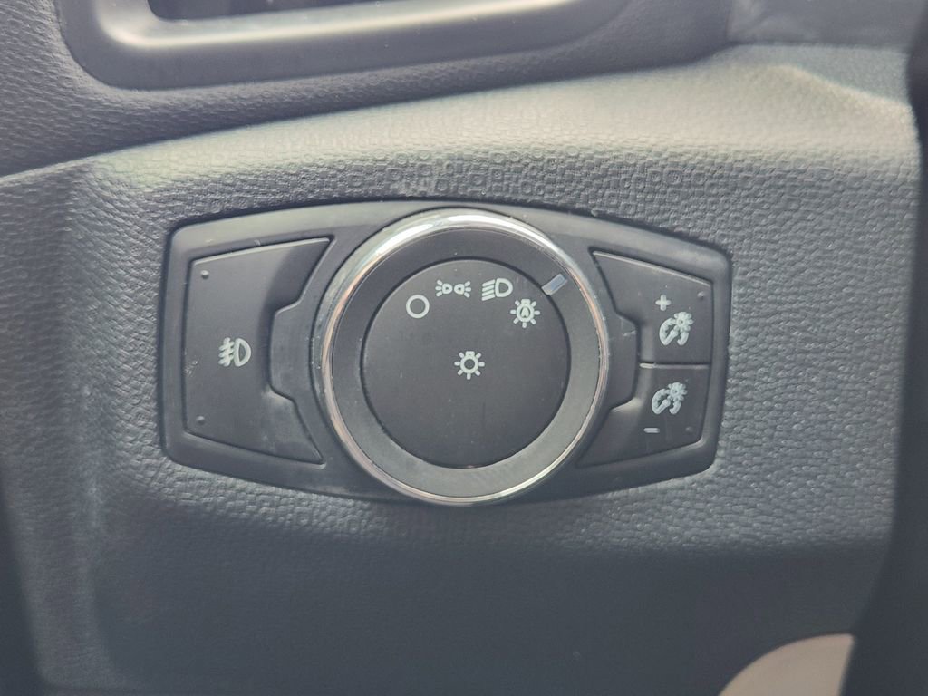 Certified 2018 Ford EcoSport SE w/ SE Convenience Package AWD/4WD image 21