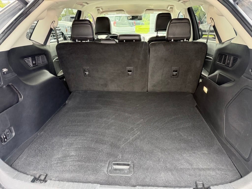 Certified 2024 Ford Edge Titanium AWD/4WD image 17