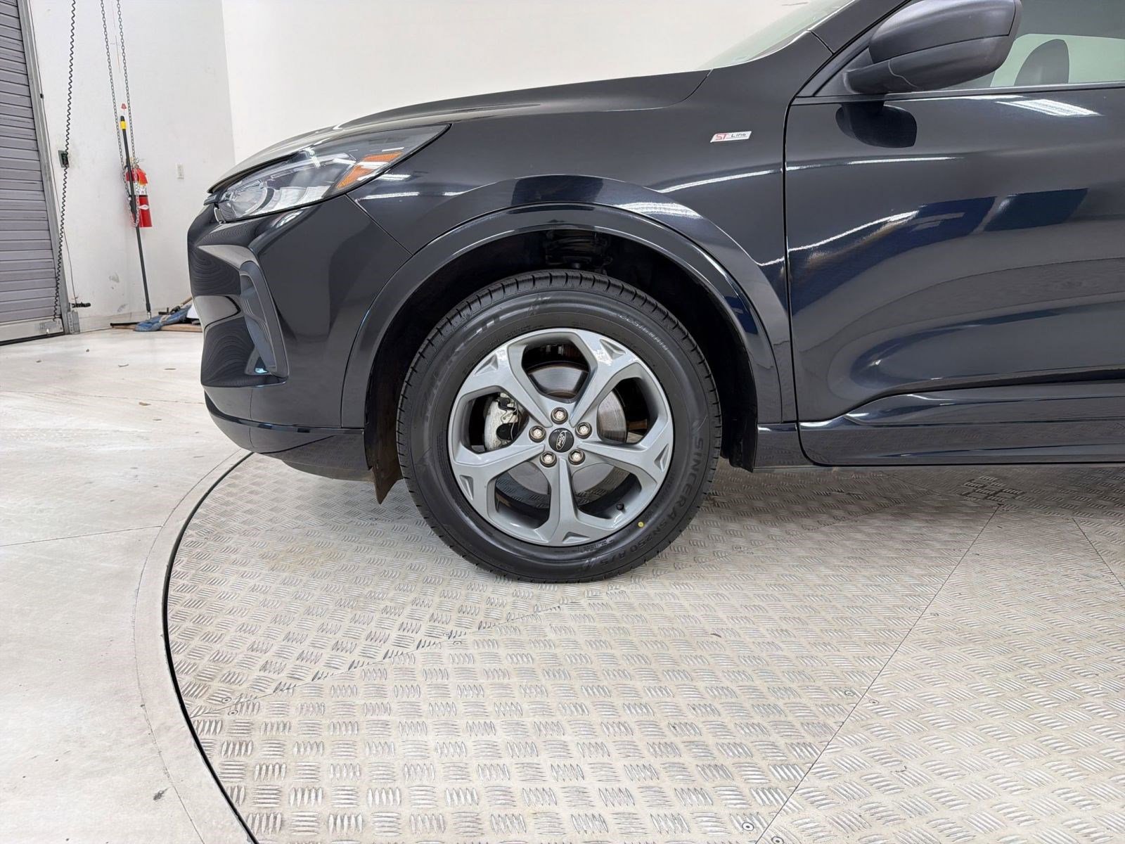 Certified 2024 Ford Escape ST-Line AWD/4WD image 20