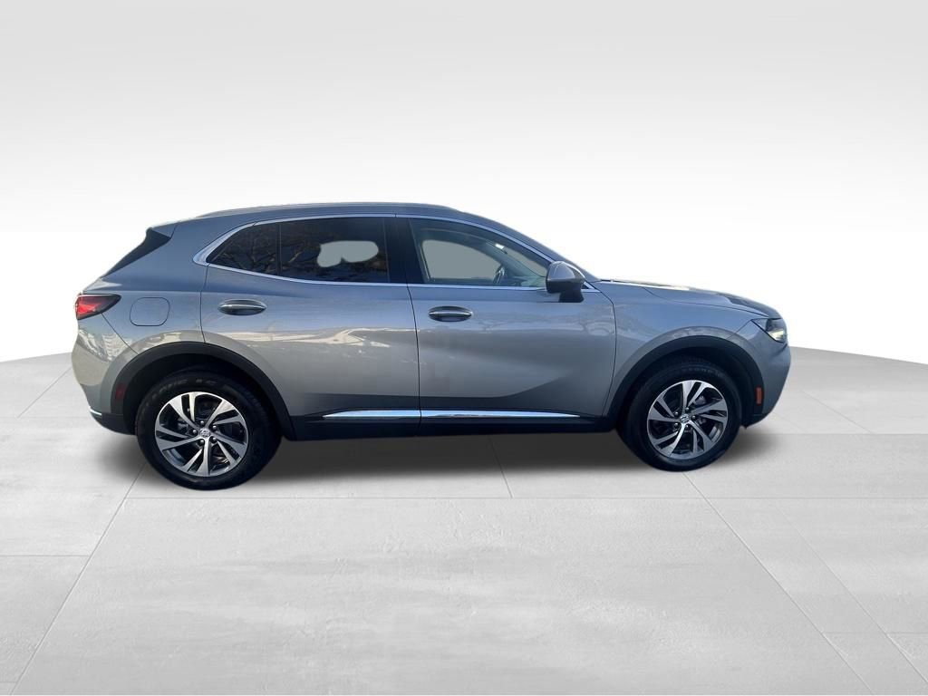 Used 2023 Buick Envision Essence image 2