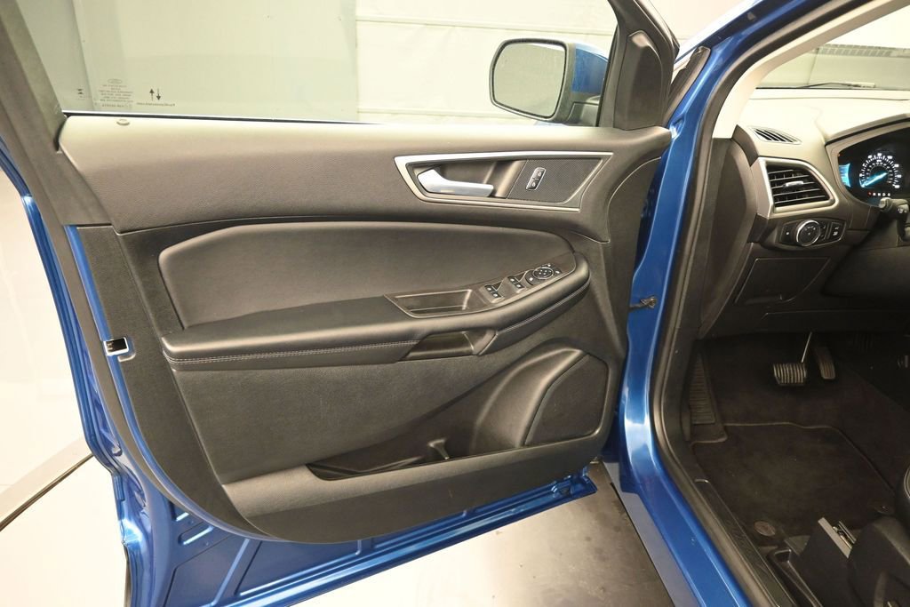 Certified 2024 Ford Edge SEL w/ Convenience Package AWD/4WD image 14