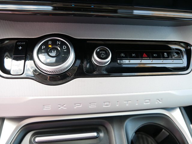 Certified 2025 Ford Expedition Active AWD/4WD image 26