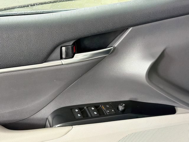 Used 2019 Toyota Camry SE FWD image 20