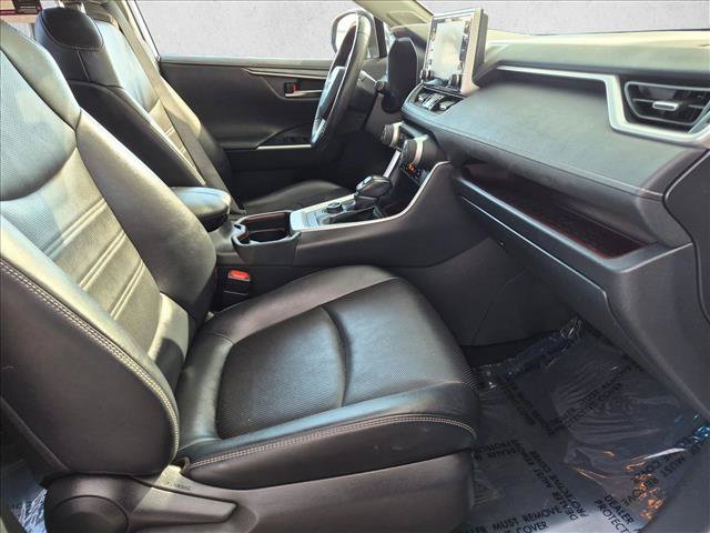 Used 2019 Toyota RAV4 Limited w/ Advanced Technology Package AWD/4WD image 23