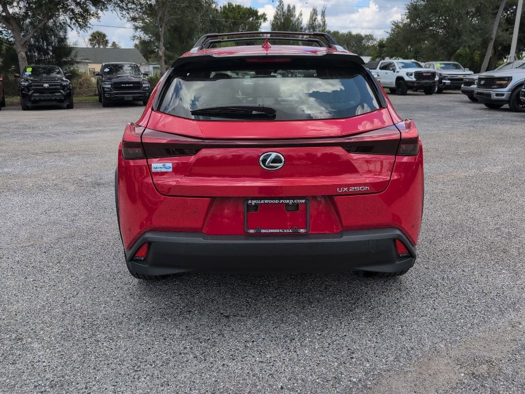Used 2024 Lexus UX 250h FWD image 4