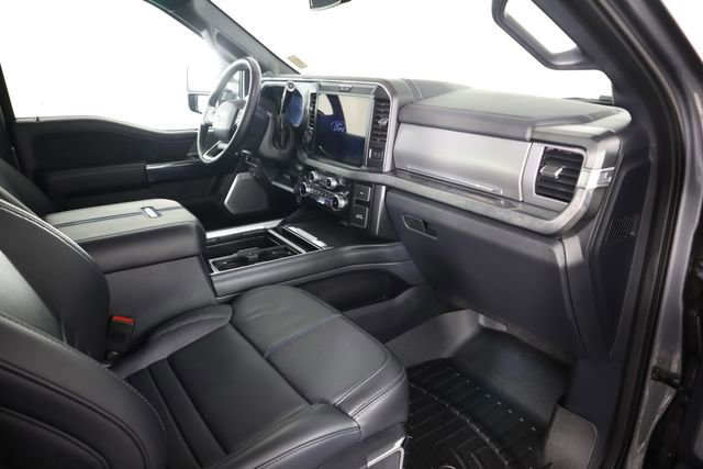 Certified 2025 Ford F450 Platinum w/ FX4 Off-Road Package image 83
