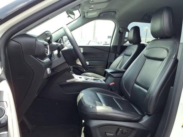 Certified 2023 Ford Explorer XLT w/ Equipment Group 202A AWD/4WD image 19