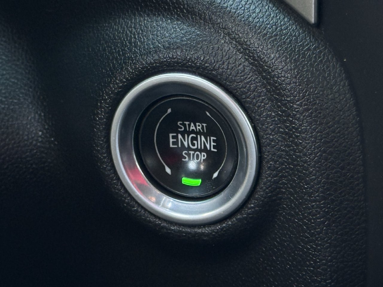 Used 2020 Chevrolet Silverado 2500 LTZ AWD/4WD image 23