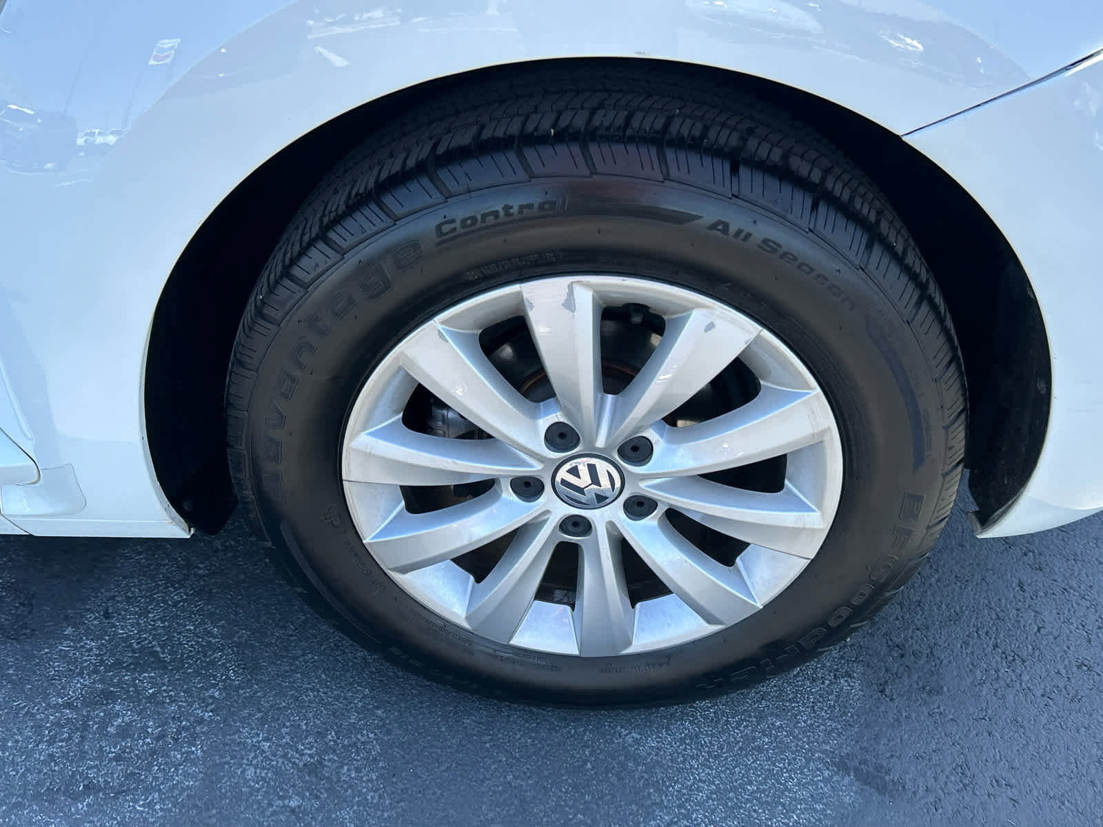 Used 2018 Volkswagen Beetle 2.0T S image 14