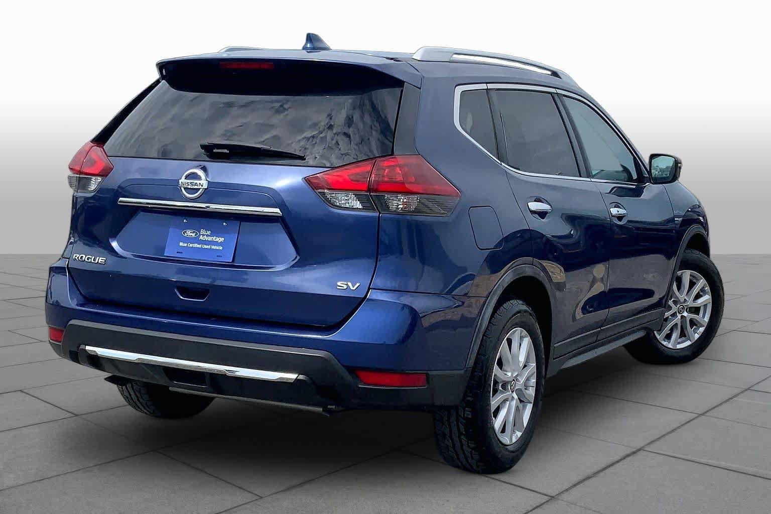Used 2018 Nissan Rogue SV FWD image 13