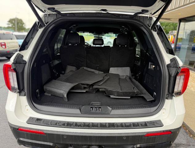Certified 2025 Ford Explorer ST-Line w/ ST-Line Street Pack AWD/4WD image 18