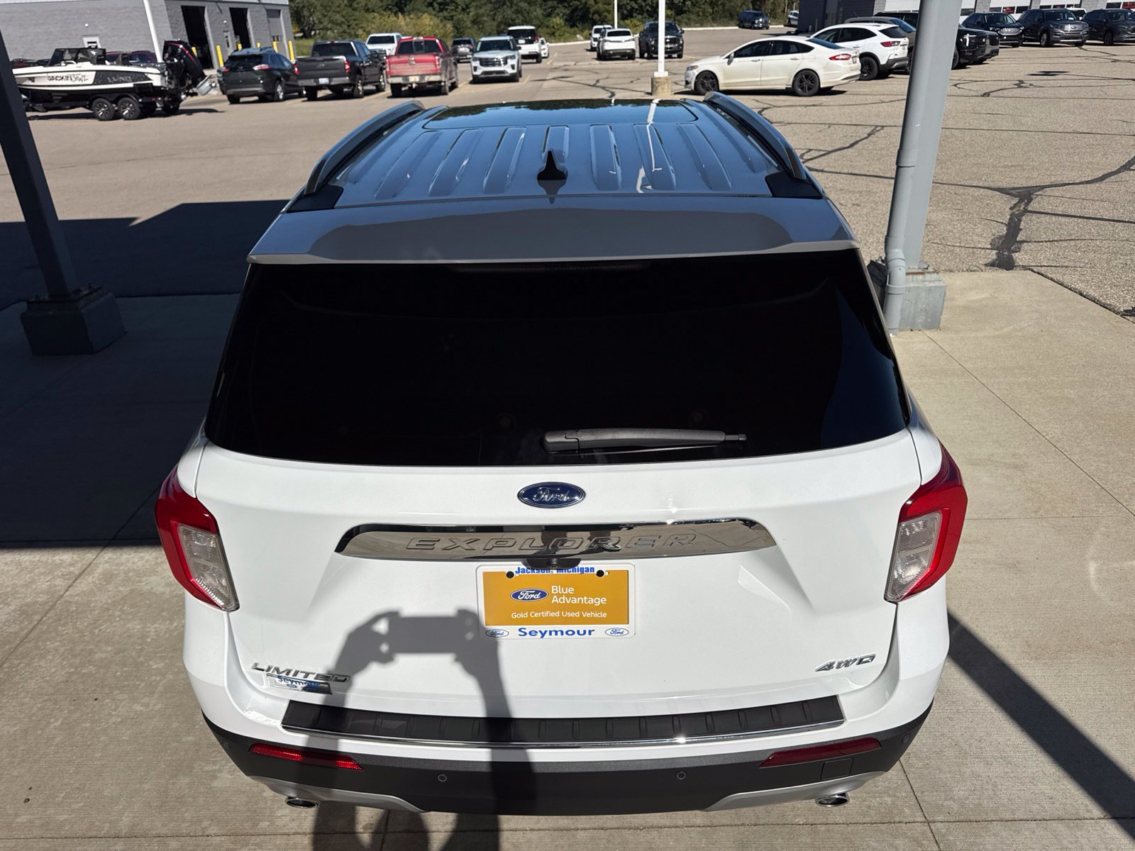Certified 2024 Ford Explorer Limited w/ Equipment Group 301A AWD/4WD image 7
