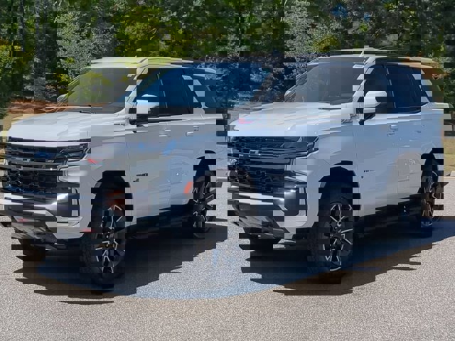 Used 2022 Chevrolet Tahoe Z71 w/ Z71 Off-Road Package image 2