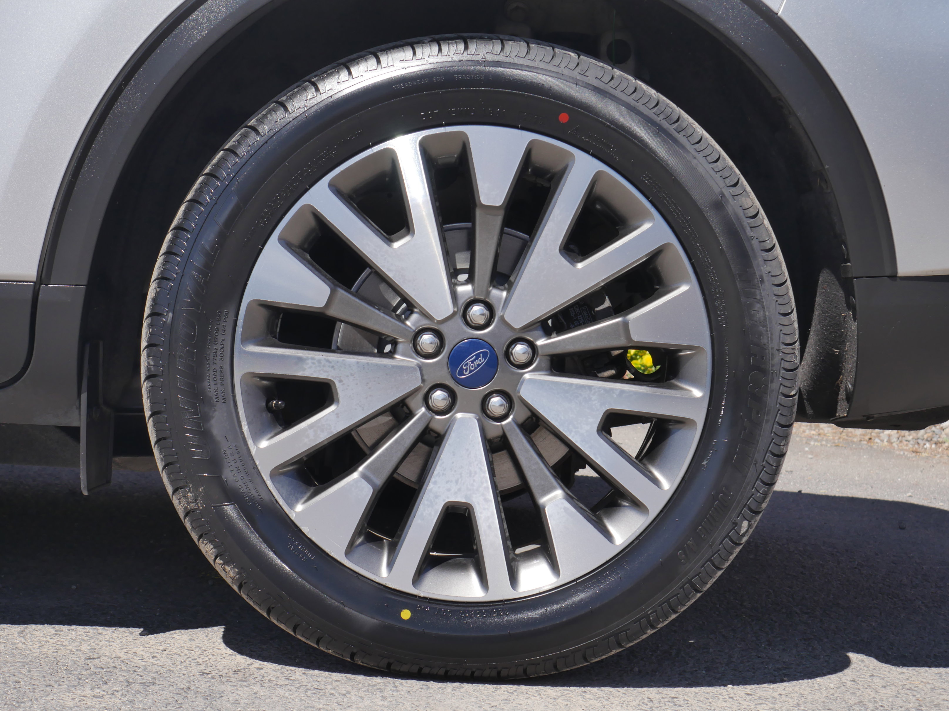 Certified 2020 Ford Escape Titanium w/ Titanium Premium Package 2.0 AWD/4WD image 19
