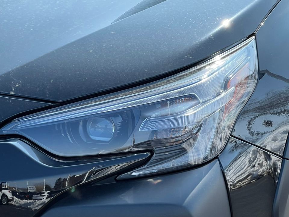 Used 2025 Subaru Outback Touring XT image 38