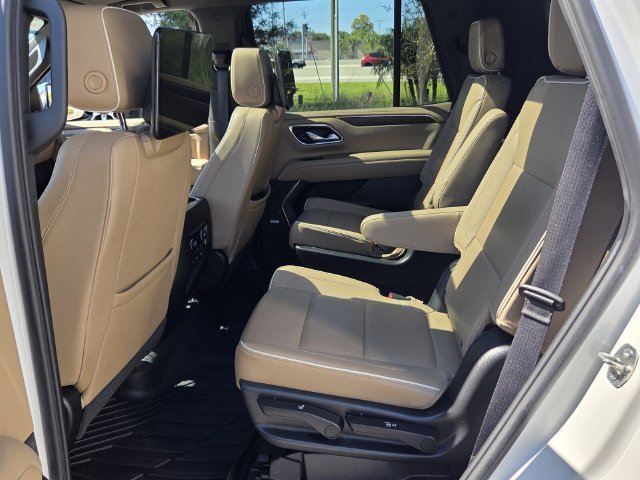 Used 2023 Chevrolet Tahoe Premier w/ Advanced Technology Package RWD image 14