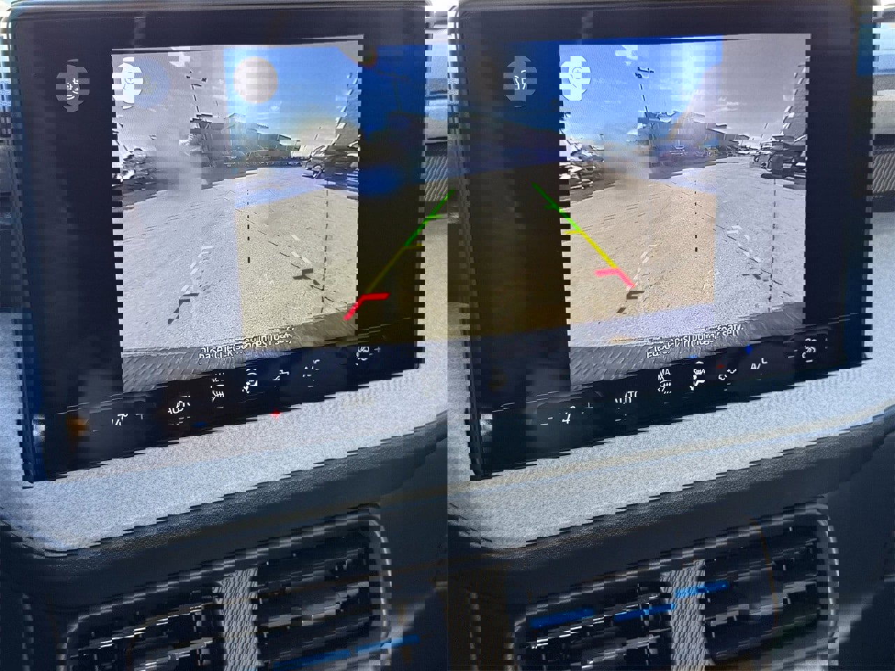 Certified 2025 Ford Maverick XLT image 17