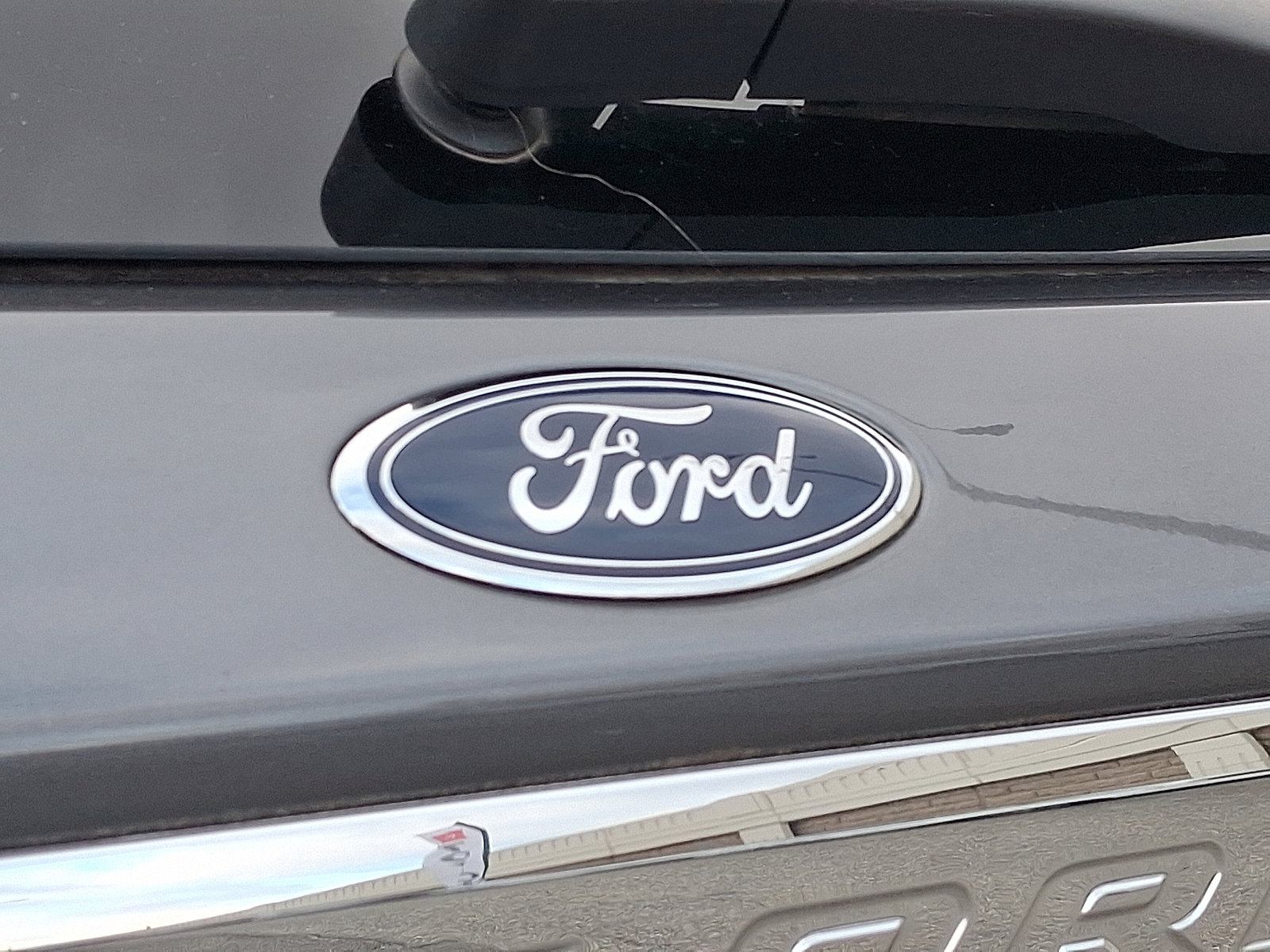 Certified 2022 Ford Explorer XLT w/ Equipment Group 202A image 30