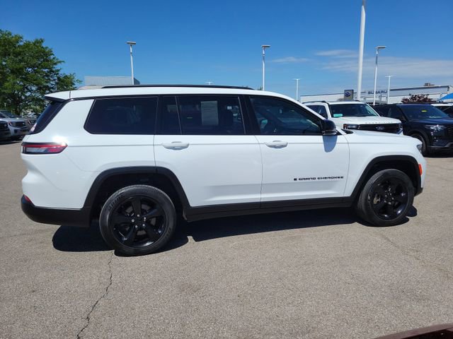 Used 2024 Jeep Grand Cherokee L Altitude AWD/4WD image 6