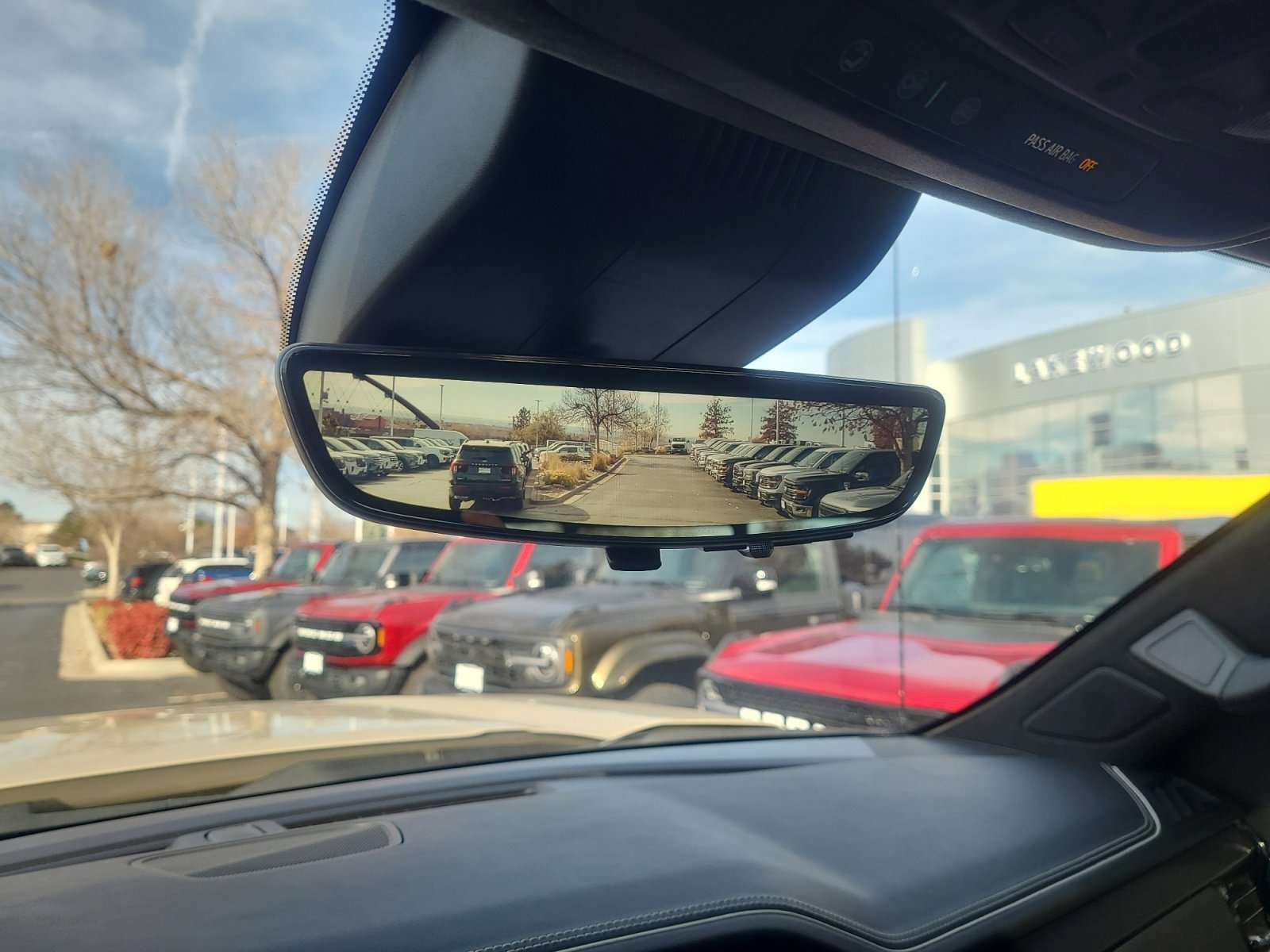 Used 2022 GMC Sierra 1500 AT4X image 37