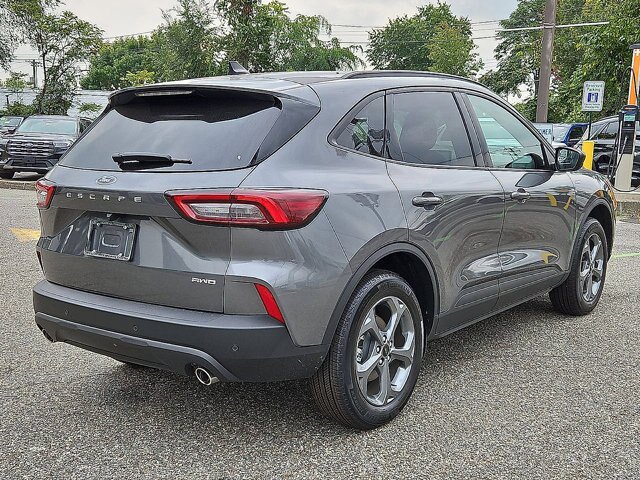 Certified 2025 Ford Escape ST-Line w/ Tech Pack #1 AWD/4WD image 25