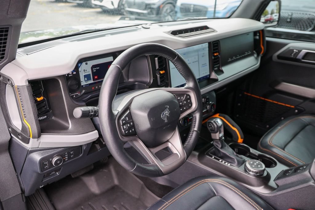 Certified 2022 Ford Bronco Badlands w/ Sasquatch Package AWD/4WD image 36
