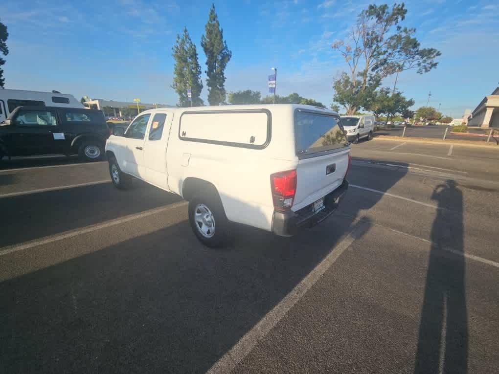 Used 2023 Toyota Tacoma SR RWD image 5