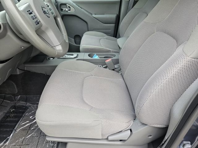 Used 2020 Nissan Frontier SV image 32