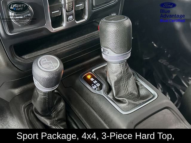 Used 2023 Jeep Gladiator Sport image 16