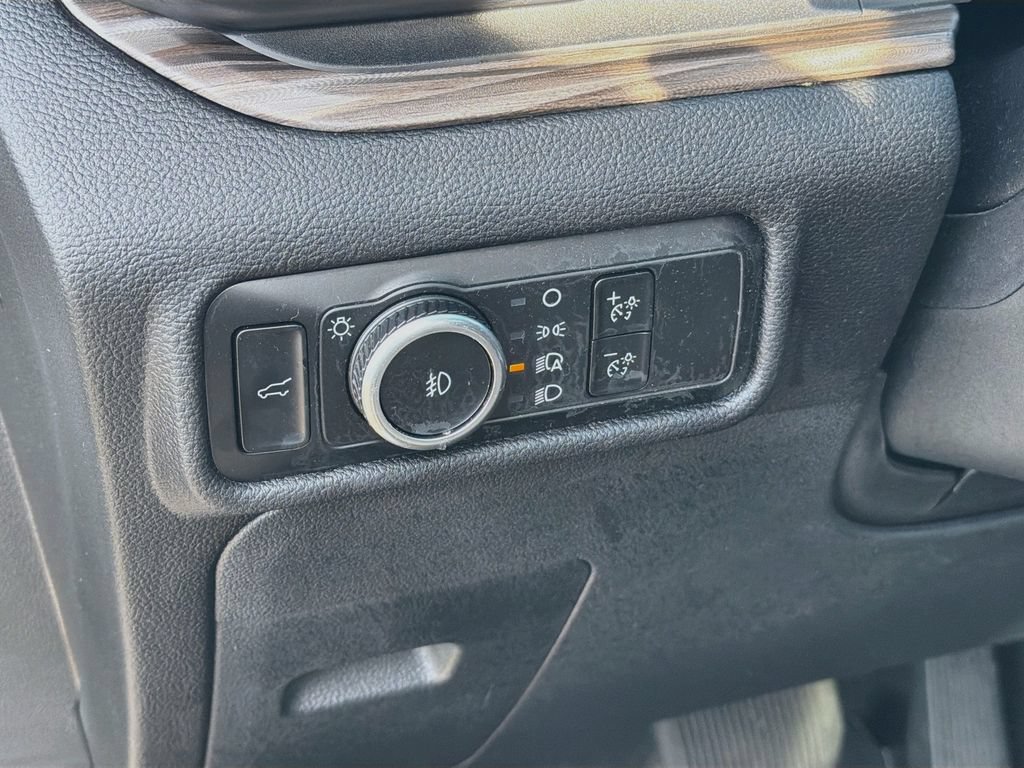Certified 2023 Ford Explorer Limited w/ Limited Technology Package AWD/4WD image 10
