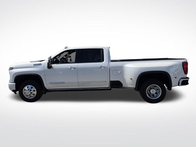 Used 2025 Chevrolet Silverado 3500 High Country w/ Technology Package image 6