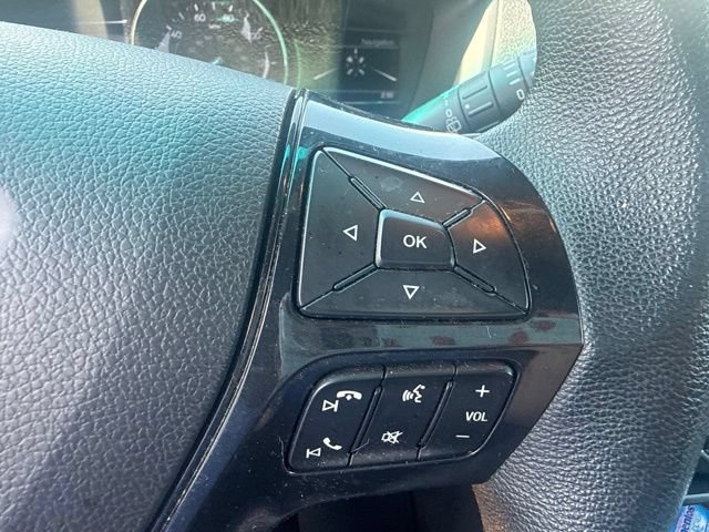 Certified 2017 Ford Explorer XLT w/ Equipment Group 202A FWD image 39