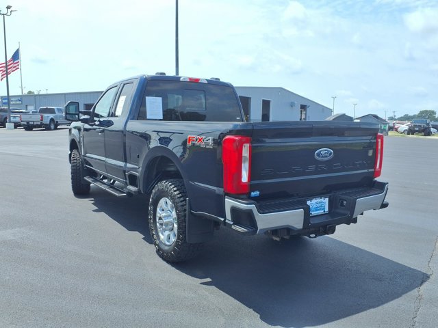 Certified 2024 Ford F250 XLT w/ FX4 Off-Road Package AWD/4WD image 3