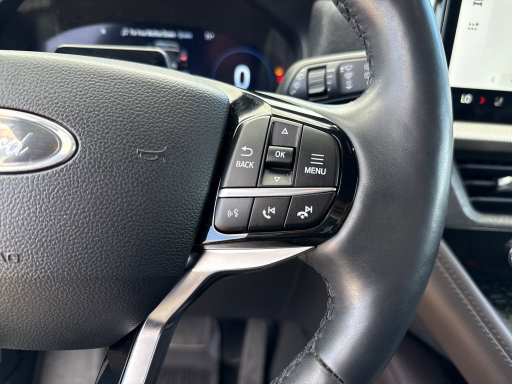 Certified 2025 Ford Explorer Platinum image 17