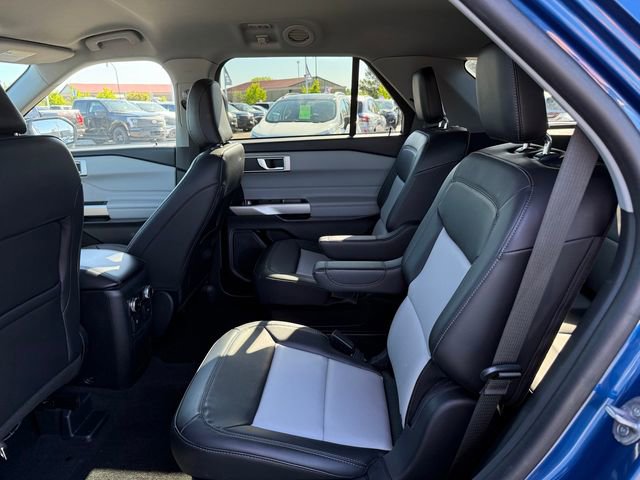 Certified 2023 Ford Explorer XLT w/ Equipment Group 202A AWD/4WD image 9