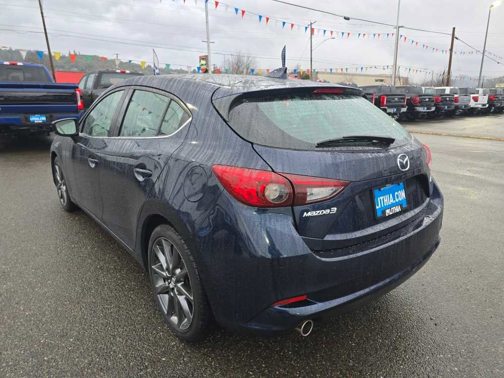 Used 2018 MAZDA MAZDA3 Touring image 3