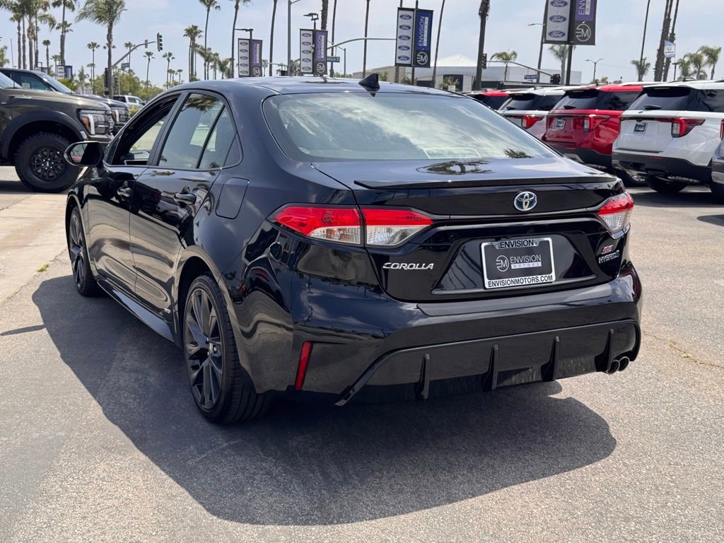 Used 2024 Toyota Corolla SE w/ SE Package AWD/4WD image 10