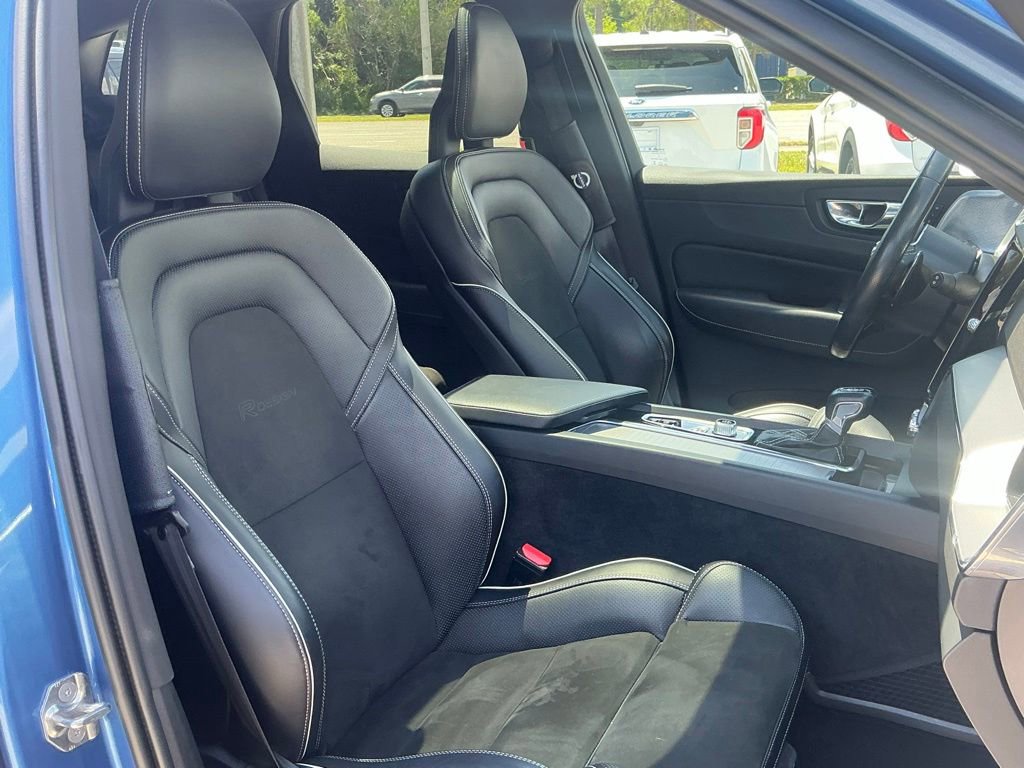 Used 2018 Volvo XC60 T6 R-Design w/ Convenience Package AWD/4WD image 13