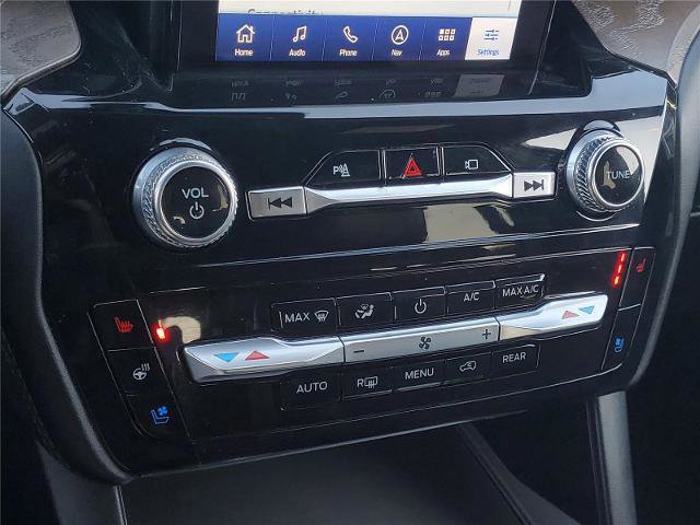 Certified 2022 Ford Explorer Platinum w/ Equipment Group 601A image 19