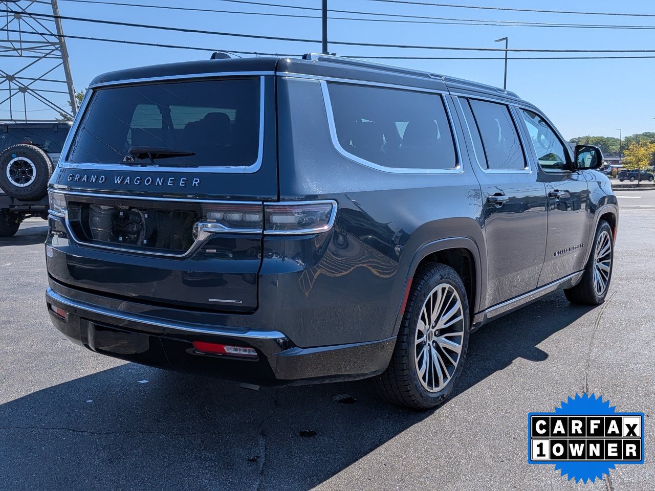 Used 2024 Jeep Grand Wagoneer L Series III AWD/4WD image 4
