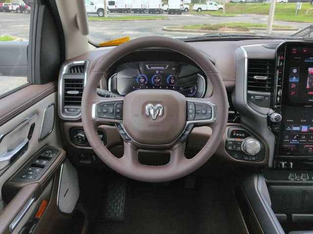 Used 2025 RAM 1500 Laramie AWD/4WD image 16