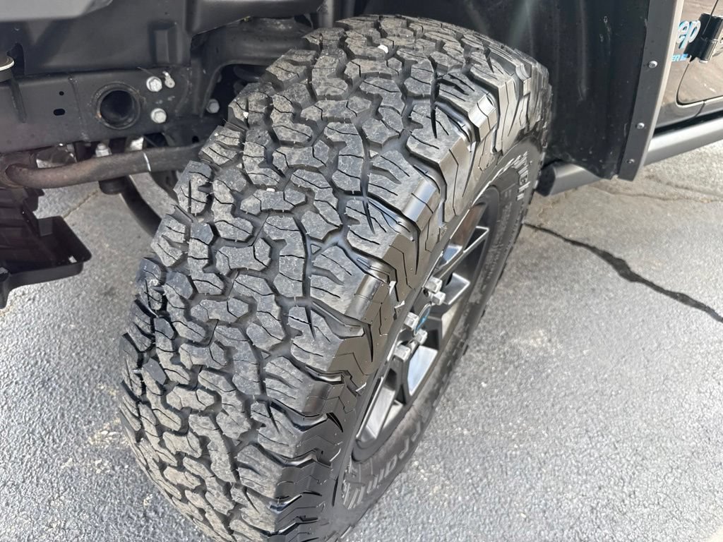 Used 2024 Jeep Wrangler Unlimited AWD/4WD image 47