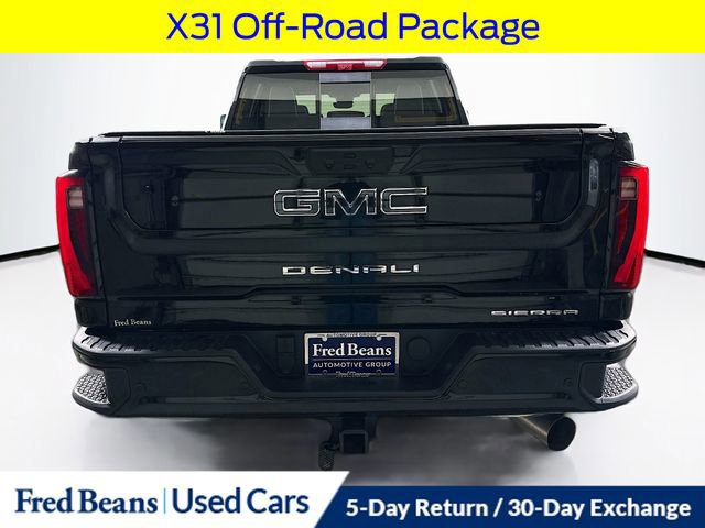 Used 2025 GMC Sierra 2500 Denali Ultimate image 4