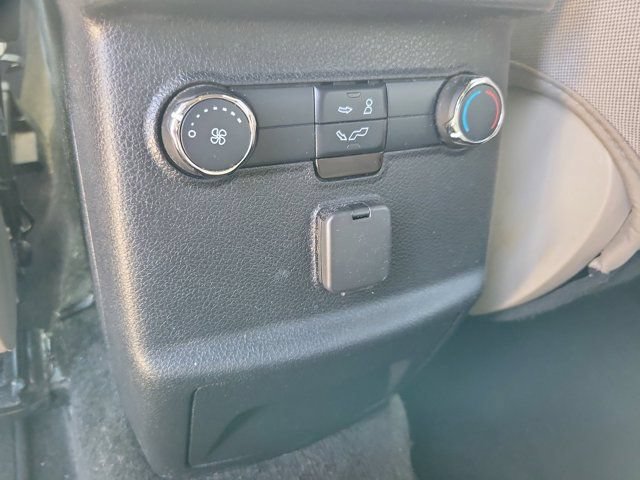 Certified 2018 Ford Explorer FWD image 15