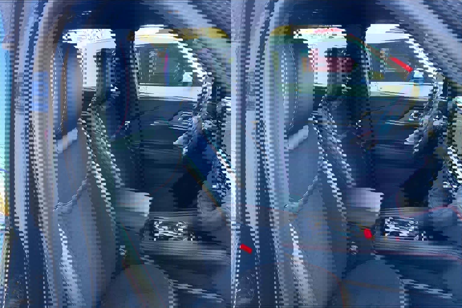 Certified 2025 Ford Explorer ST image 10