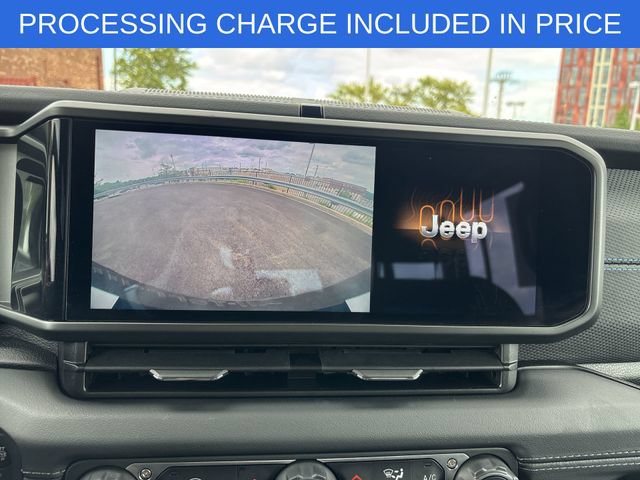 Used 2024 Jeep Wrangler Unlimited Rubicon 4xe AWD/4WD image 9