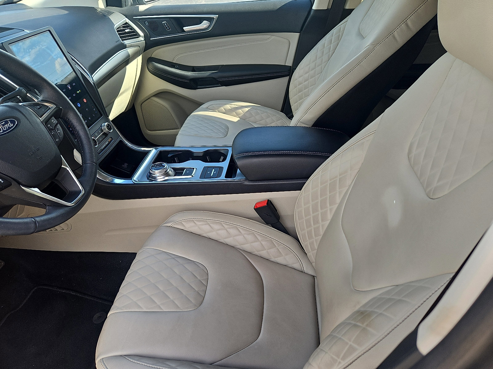 Certified 2024 Ford Edge Titanium image 13